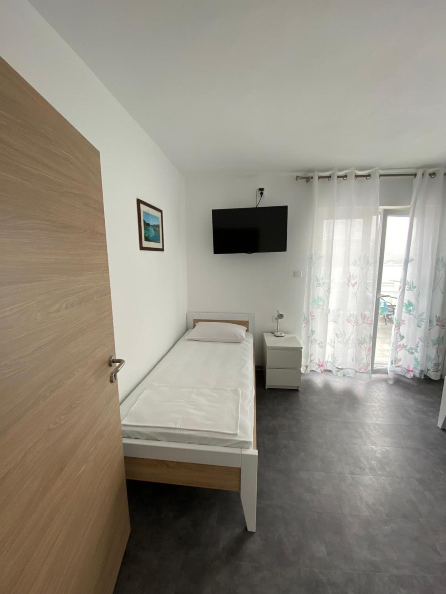 Apartmani Pozega Pag Town Exterior foto